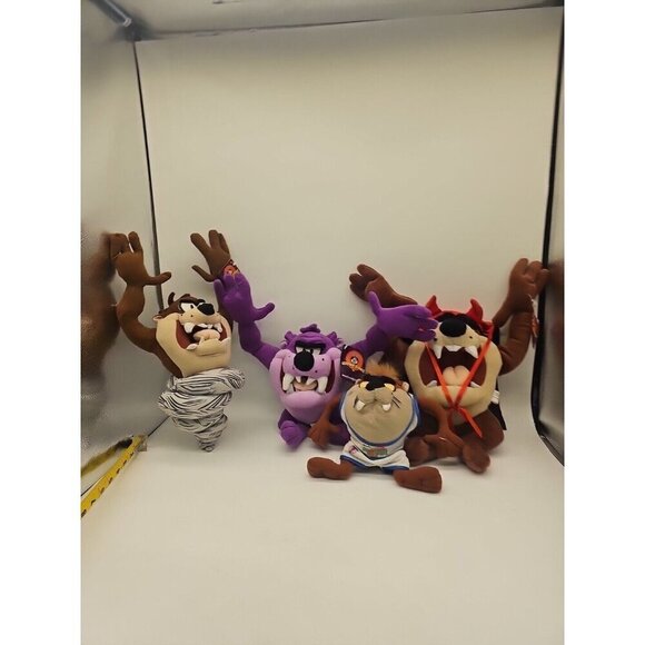 Taz Tasmanian Devil Lot Of 4 Plush Looney Tunes Nanco Stuffed Animal 2002 13”